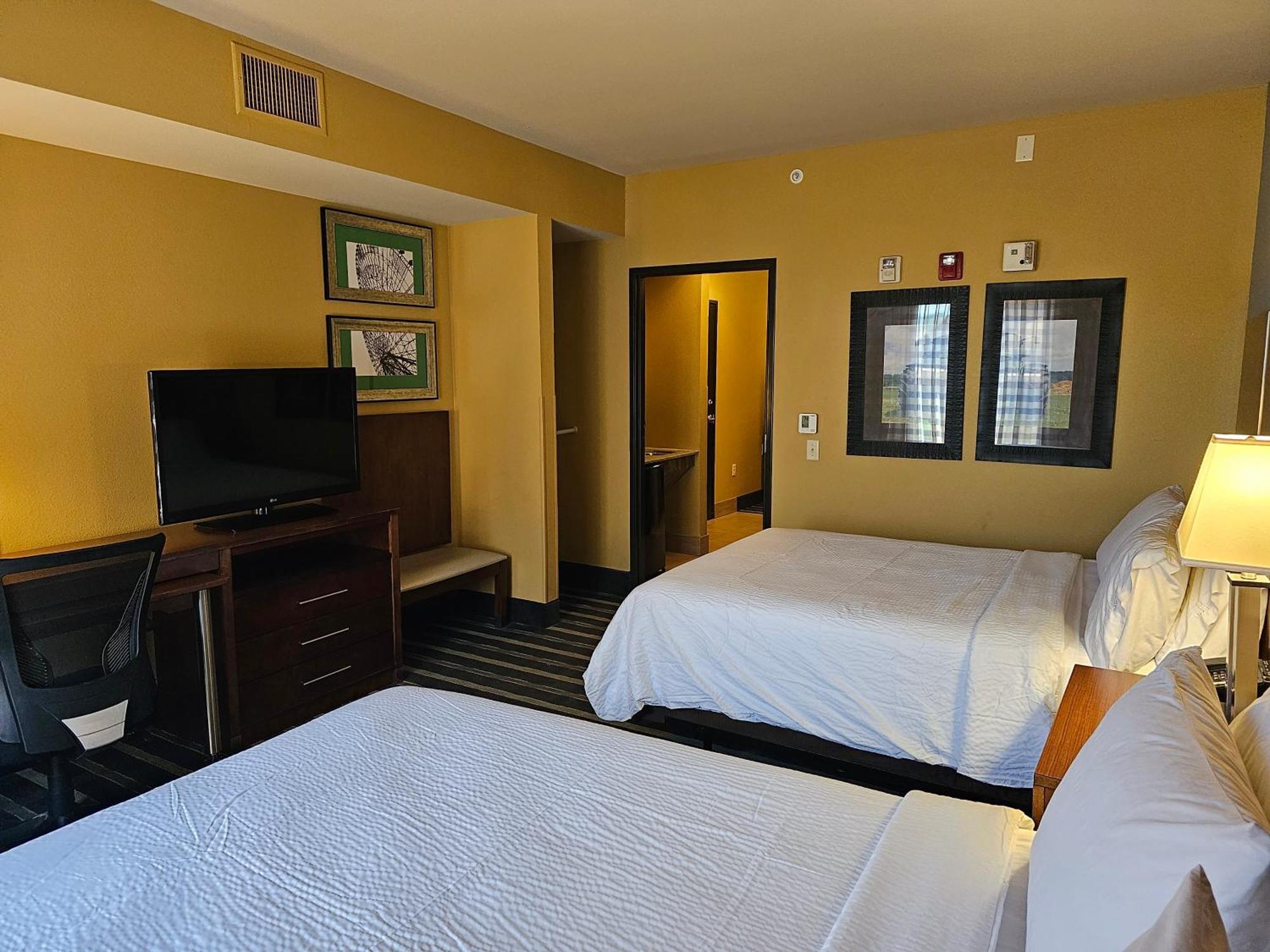 Holiday Inn Express & Suites Perry-National Fairground Area By Ihg Zewnętrze zdjęcie