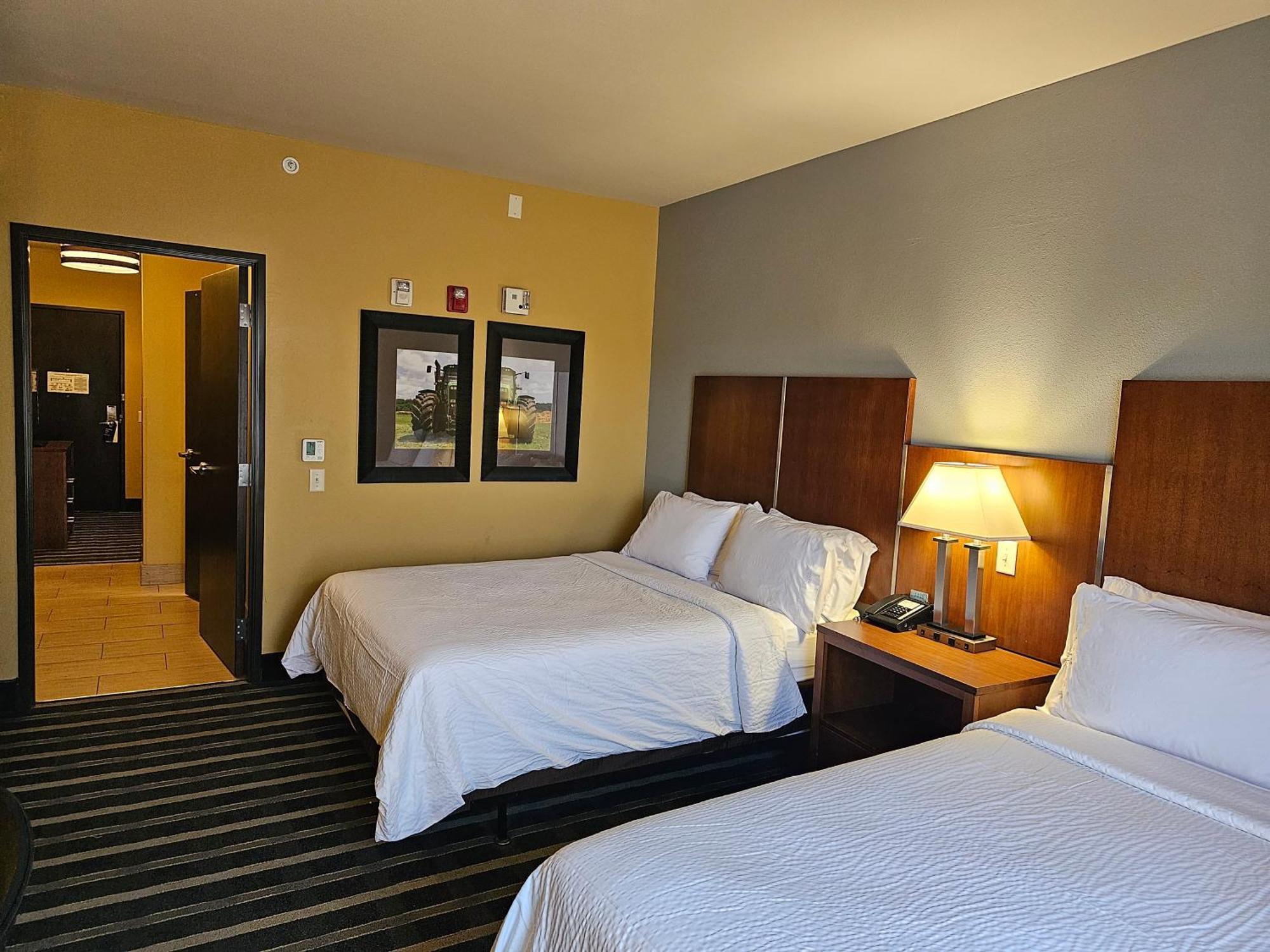 Holiday Inn Express & Suites Perry-National Fairground Area By Ihg Zewnętrze zdjęcie