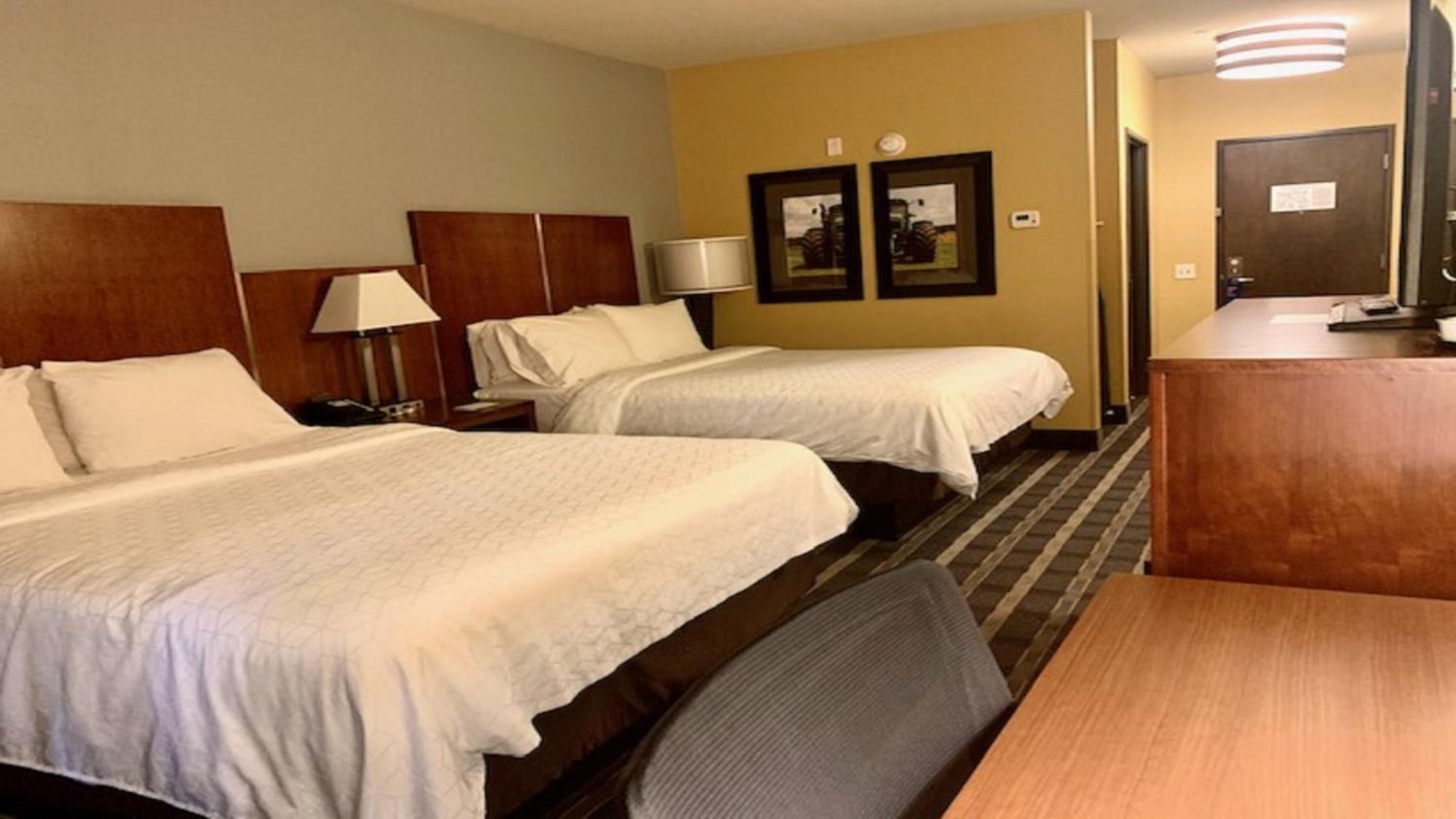 Holiday Inn Express & Suites Perry-National Fairground Area By Ihg Zewnętrze zdjęcie