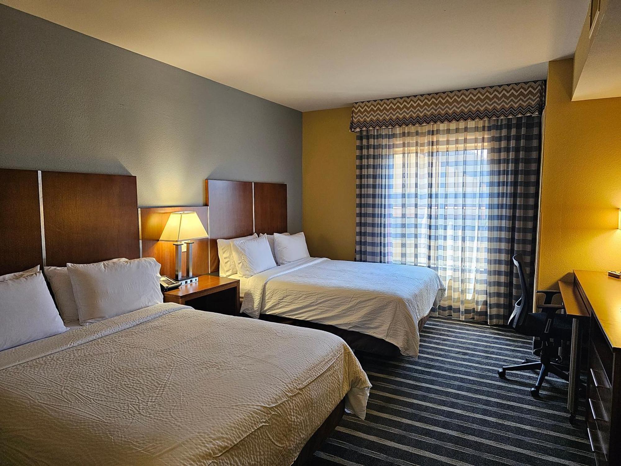 Holiday Inn Express & Suites Perry-National Fairground Area By Ihg Zewnętrze zdjęcie