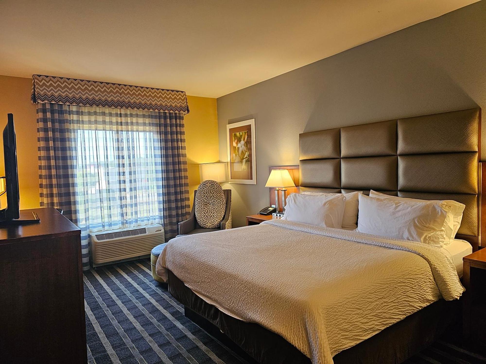 Holiday Inn Express & Suites Perry-National Fairground Area By Ihg Zewnętrze zdjęcie