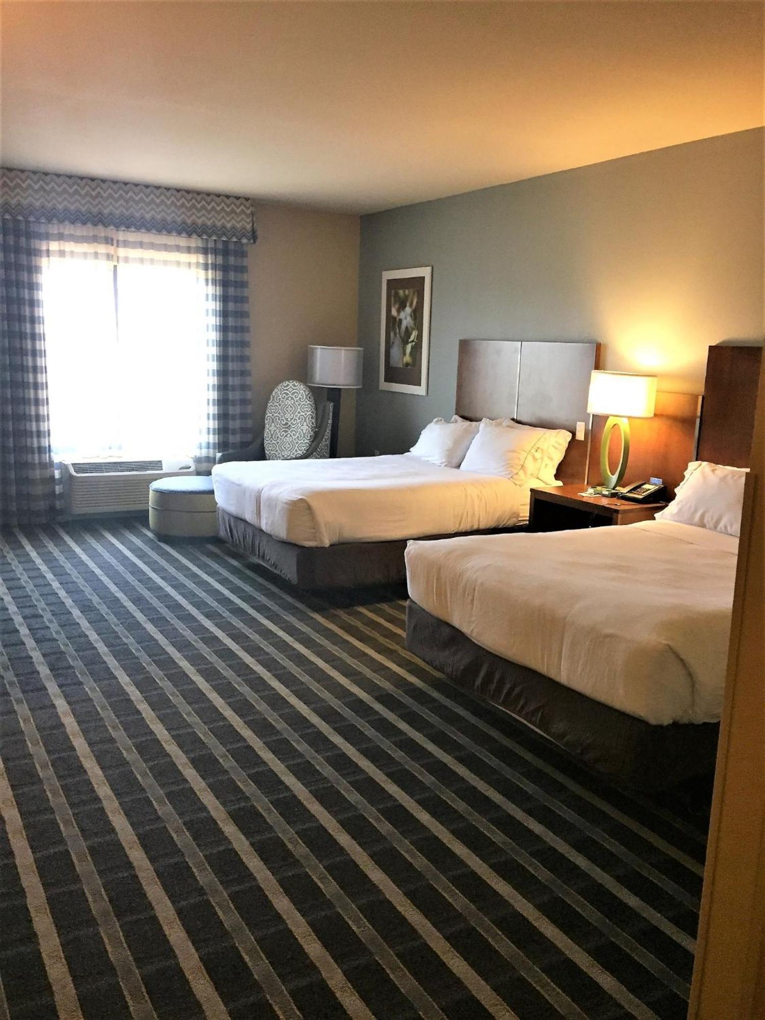 Holiday Inn Express & Suites Perry-National Fairground Area By Ihg Zewnętrze zdjęcie